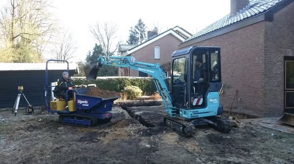 Douglas uitbouw geplaatst in Rolde